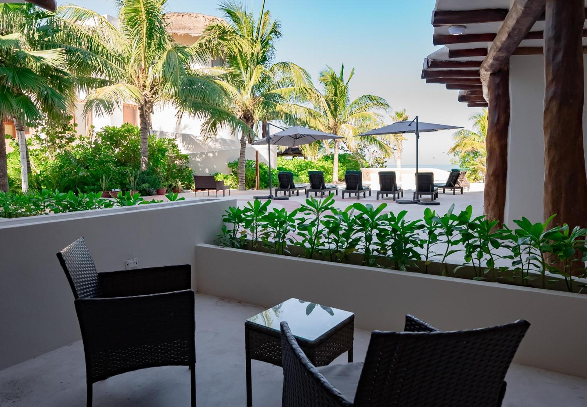 Beach Front Hotel Boutique Dk House Isla Holbox Exterior foto